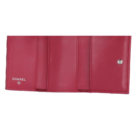 CHANEL Le Boy Trifold Wallet Pink Lambskin - Picture 5 of 7